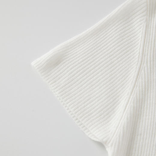 ROMI STUDIO【luxy系列】心头爱短袖针织上衣 内搭要配浅色 ME060 商品图5