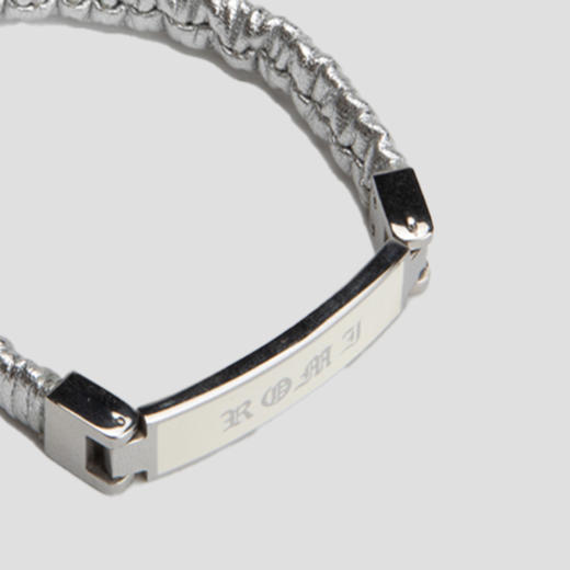 ROMI STUDIO 钛钢手链 “简约百搭”小众设计字母羊皮弹力手链S3553 商品图3