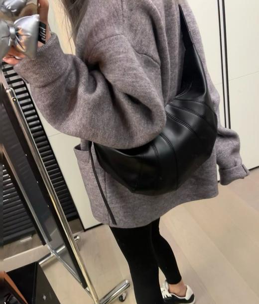 小众设计可颂包单肩包真皮牛角包斜挎包女法棍包真皮饺子包羊角包 商品图8