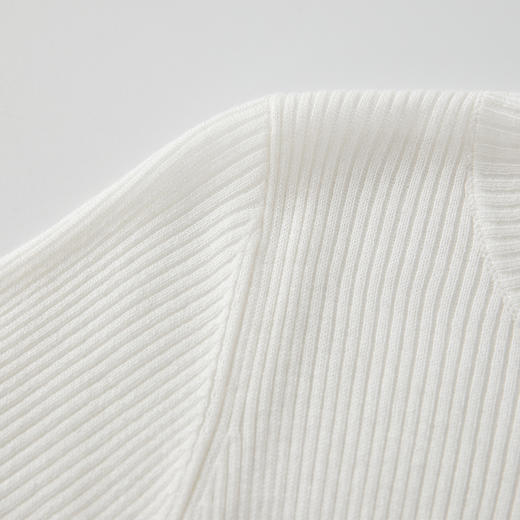 ROMI STUDIO【luxy系列】心头爱短袖针织上衣 内搭要配浅色 ME060 商品图4