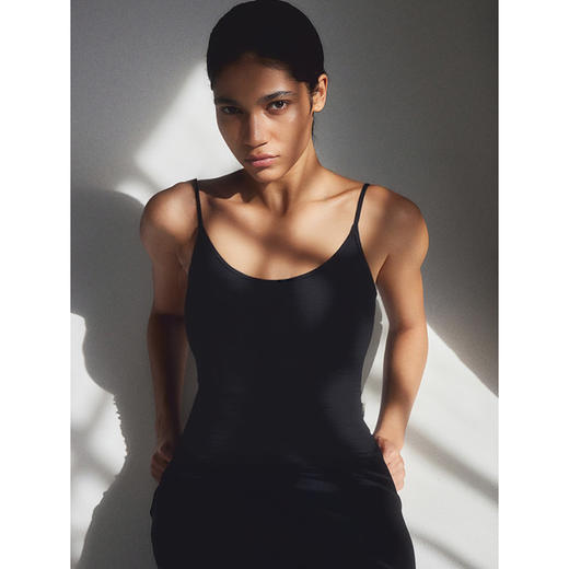 官网1380！沃尔fu特同款莫代尔真丝棉混纺吊带内衣女一体式带胸垫免穿文胸可外穿打底背心 商品图3