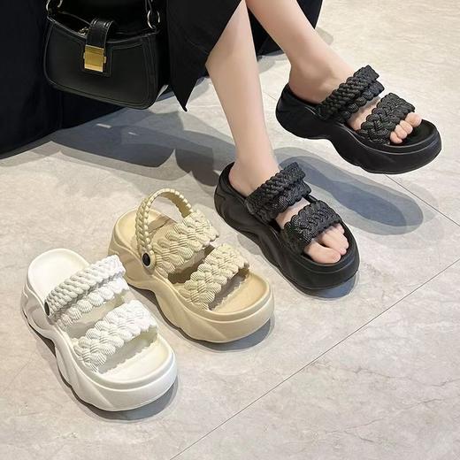 【软呼呼❗️厚底踩屎感凉拖鞋】一鞋两穿，更轻更软，清爽速干，无惧闷热束缚！拖鞋女夏时尚仙女风新款外穿松糕夏季增高凉鞋沙滩鞋 商品图3