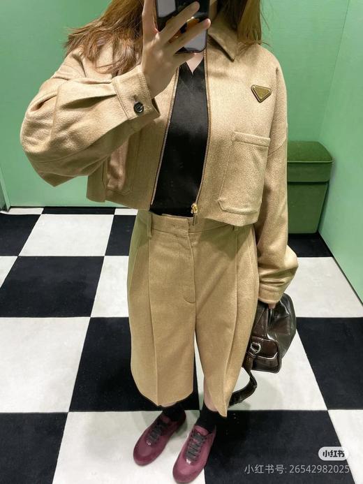 普拉达25秀款旧油蜡皮饭盒包（MM） 商品图2