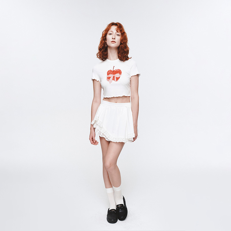 HerlianHerlian2025年春夏新品苹果蝴蝶结图案修身短款T恤