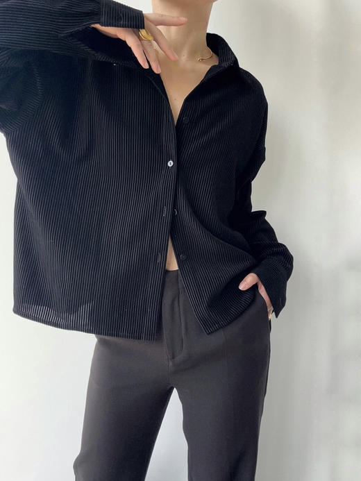 Semplicita｜Z16 露背衬衫 [ 黑条 ] 商品图1