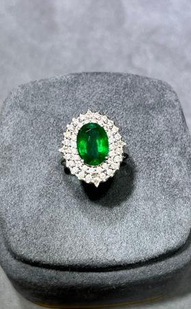 2.3ct刻面祖母绿戒指