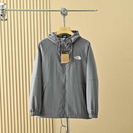 男女同款轻薄小北春夏经典款拼接纯色连帽冲 夹克外套 商品图9