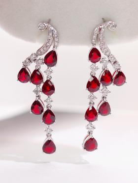 5.2ct刻面红宝石耳坠