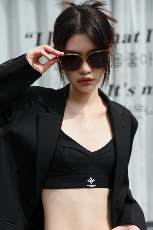 【清仓福利-墨镜合集】EYECROXX乘号眼镜-超低价福利清仓，库存稀少，日常大几百眼镜，直降59.9起， 大牌同款/百变墨镜/折叠墨镜/儿童墨镜等，手慢无 商品图4