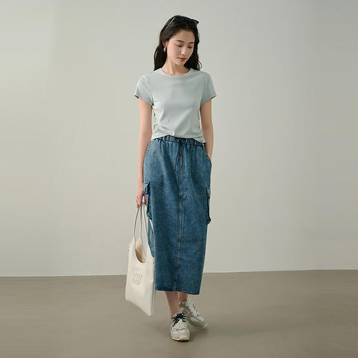 NEELLY纳俪商场同款夏季新款圆领正肩收腰短袖T恤女减龄修身上衣N25044T05501 商品图3