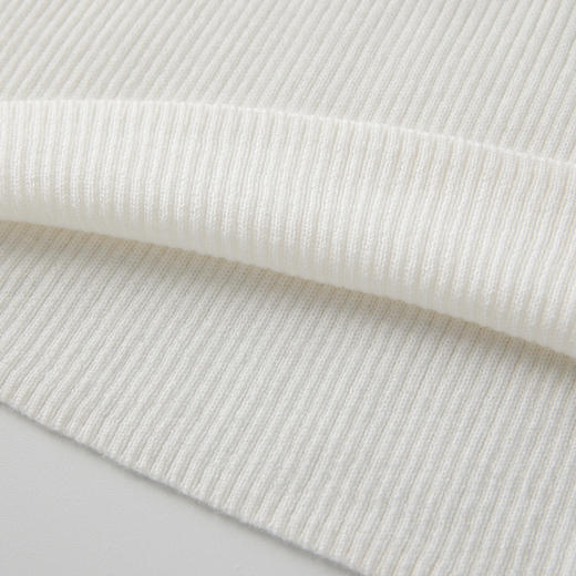 ROMI STUDIO【luxy系列】心头爱短袖针织上衣 内搭要配浅色 ME060 商品图6