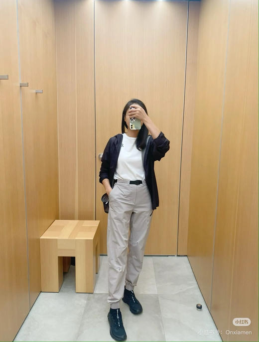 【有货 拍下改价】 On 昂跑新一代女款轻量夏季 多功能长裤 新色这个灰好出彩 商品图3