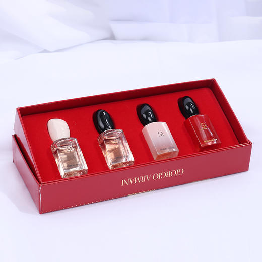 2月12日停发！【小来】限时送随机护手霜+小镜子🎉ARMANI阿玛尼香水套装 红色挚爱浓香真情流露女士红瓶Q香7ml*4 礼盒 商品图4