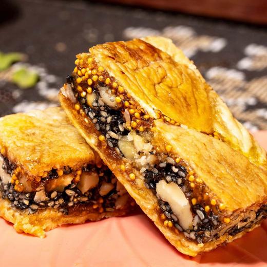 【13.9抢❗无花果夹核桃仁】甄选品质原料制作，无花果干果软糯甜蜜，核桃仁饱满酥脆，满满原料看得见，无花果干休闲零食，办公室下午茶茶点小吃L 商品图0