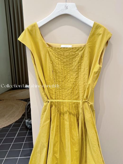 生活闪闪发光 | 显白100分&漂亮100分的精致打条工艺绑带收腰连衣裙 芒果黄 商品图2