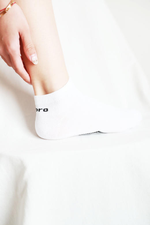 好穿啊啊啊，上脚就是很舒服的。一卡三双入全棉印花短袜C040960 商品图11