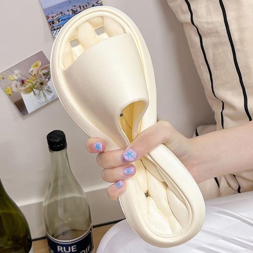 任意三双包邮❗可居家可外穿可浴室！『蚂蚁之恋情侣款拖鞋合集』一杯咖啡☕️的价格可以收到3双宝藏拖鞋！🔸EVA材质，轻便柔软舒适🔸一体成型工艺，耐穿又不易断裂👍强烈推荐的夏季居家福利款 商品图7