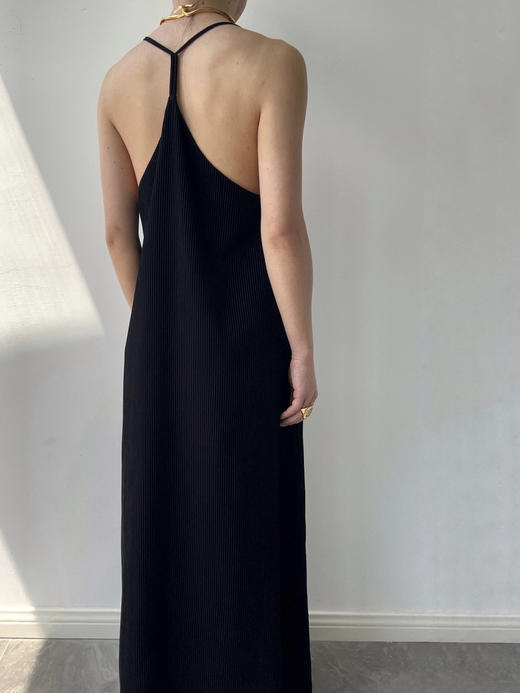 Semplicita｜Z02 V领吊带连衣裙 [ 黑条 ] 商品图3