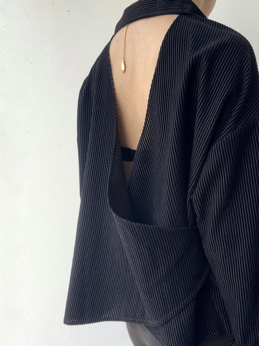 Semplicita｜Z16 露背衬衫 [ 黑条 ] 商品图0