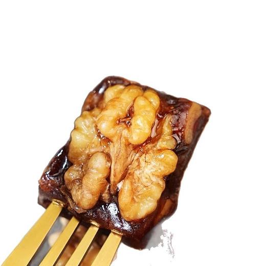 【香甜酥脆❗️桃仁烤山楂糕】传统工艺手工制作，甄选品质原料制作，酸甜软糯不腻口，优选山楂+核桃，好吃到爆一口都停不下来，坚果蜜饯果仁果脯，营养解馋休闲食品零食小吃L 商品图4