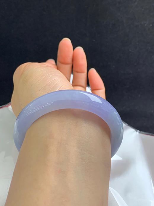 612642，56.3圈口，冰紫正圈平安镯，茄紫色，种水好 商品图5