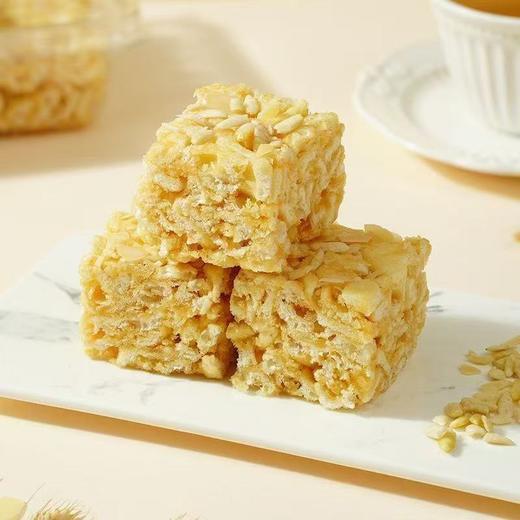 【三盒超值装❗榄仁椰蓉手工沙琪玛】甄选品质原料制作，传承好味手工制作，优选新鲜鸡蛋/香醇椰蓉/酥脆坚果仁，给您不一样的美味，早餐代餐办公室下午茶休闲零食小吃L 商品图4