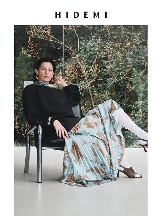 HIDEMI “我们做印花”系列原创手绘艺术感晕染缎面百褶吊带半裙设计感套装 百褶吊带/百褶半裙 商品图9