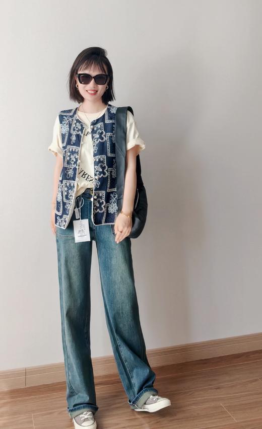 天丝牛仔刺绣马甲 商品图2