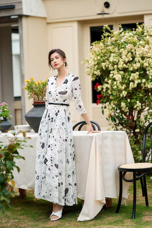 SZ2S56_凝脂色_连衣裙_夏季_V领七分袖腰带收腰大摆长款_高级女装_BERNIEELEN 伯妮斯茵 商品图0