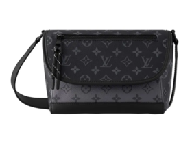 LOUIS VUITTON Pulse Messenger 品牌徽标磁扣开合 涂层帆布 单肩斜挎包 小号 男款 黑色