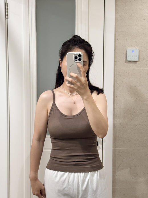 S8220 带胸垫｜蚕丝柔软型养护吊带一体式吊带背心 商品图3