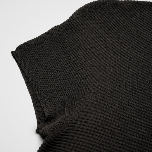 ROMI STUDIO“裸肤挚爱” 轻薄冰爽透气针织基础款纯色短袖T恤M3990 商品图10