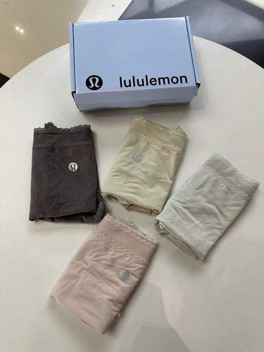 原单正品 Lululemon100支兰精莫代尔女士内裤
颜色：碳灰 抹茶绿 绿色调 裸粉色

尺码：均码(80-145)
一盒四条 商品图6