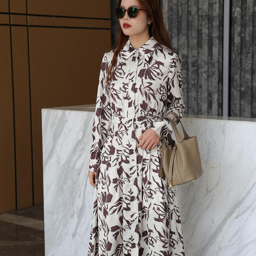 洛诗琳42800气质优雅连衣裙2025春季新款知性印花西装裙136 商品图0