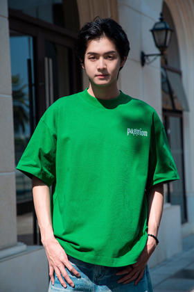 S512412279复古字母短袖T恤