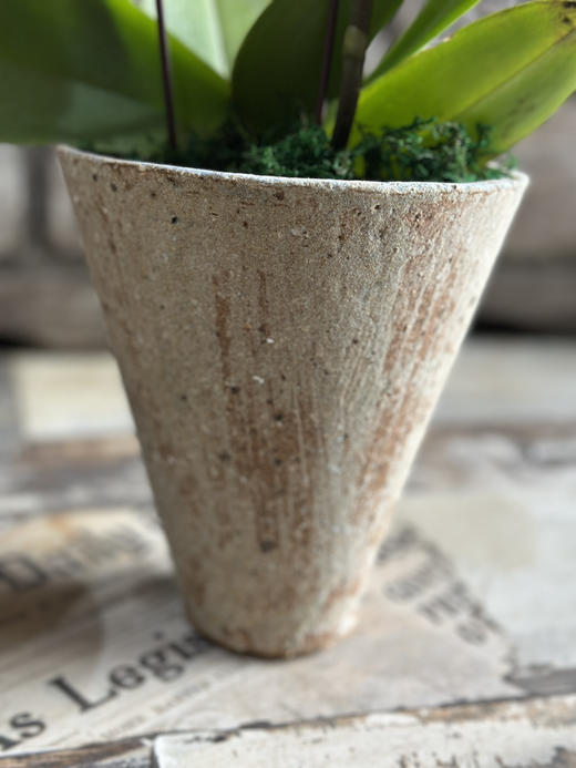 手工 粗陶艺术盆 无眼 可插鲜切花 四个颜色可选 高度16厘米 口径14厘米 商品图1