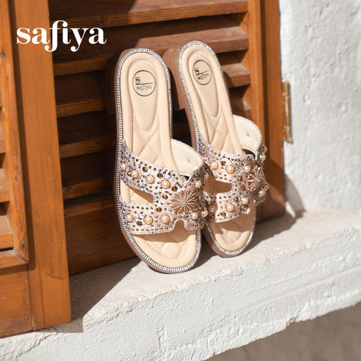 Safiya/索菲娅2025夏季轻便平底复古闪钻珍珠仙女休闲露趾拖鞋SFD2110380 商品图11