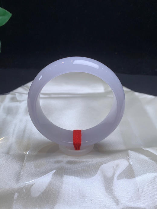 612650，51.7淡紫宽版手镯，满圈带淡淡的紫底，清新水润，底子非常细腻清爽 商品图3