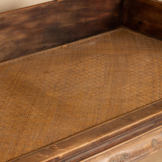 清中期 榉木云纹彭牙鼓腿踩球足三围屏罗汉床 商品图2