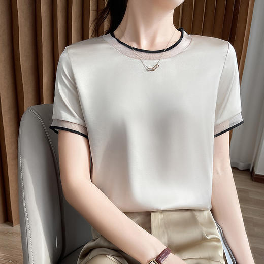 丝绸缎面2025春夏季女装新款v领短款宽松上衣短袖t恤 商品图3