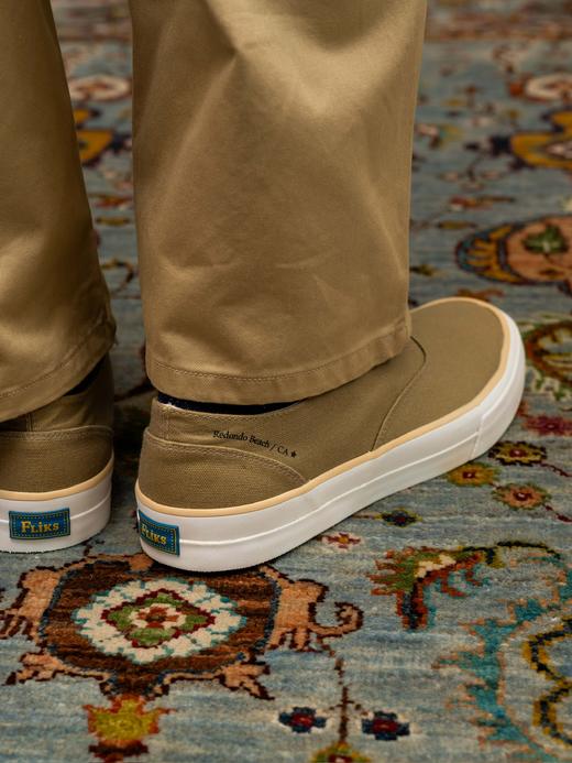 Fliks 橄榄绿帆布鞋 商品图8