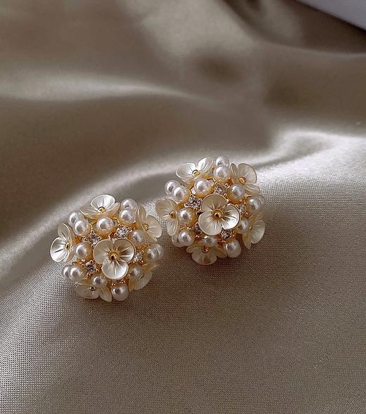 设计师款花球珍珠精致耳钉925脱敏针 商品图7