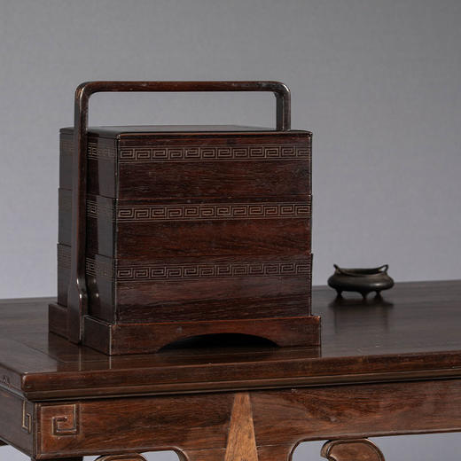 清 红木回纹三撞方形提梁盒 商品图4