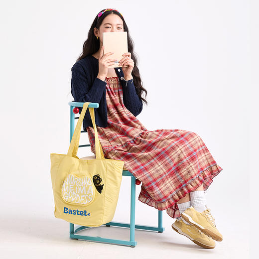 大英博物馆 巴斯特系列 萌猫零钱口袋装饰购物包 单肩包 商品图3