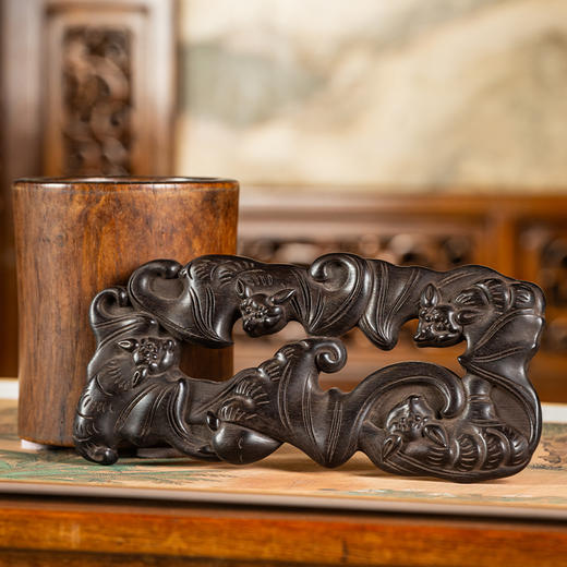 清 紫檀透雕五福临门器座 商品图0