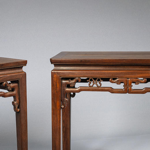 清 红木束腰马蹄腿拐子纹半桌（一对） 商品图1