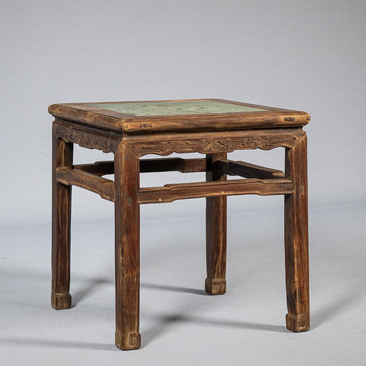 清中期 黄花梨镶绿石束腰罗锅枨马蹄腿螭龙纹方凳 商品图0