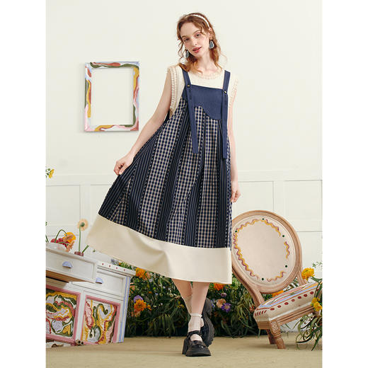 两三事 叠峦山旅 2025夏季新款森女风格子拼接背带裙宽松连衣裙 商品图3