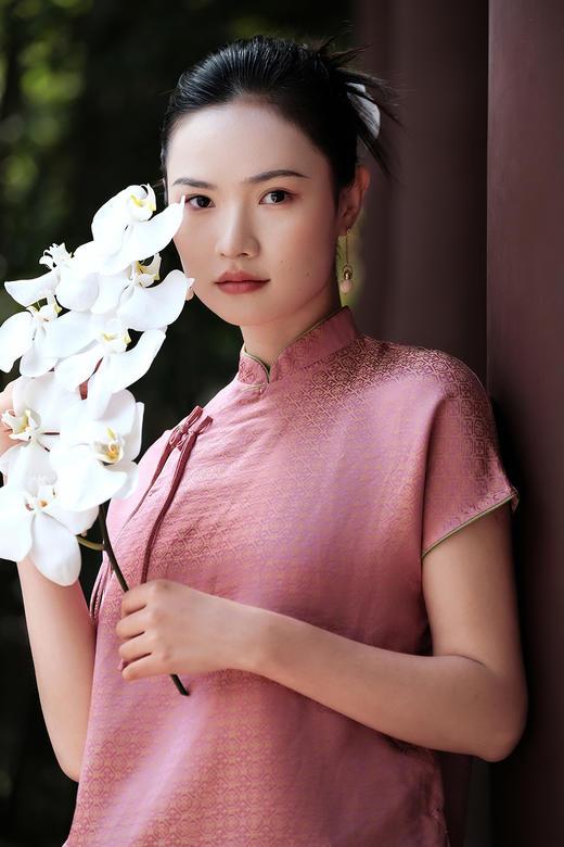 盛唐牡丹 |真丝提花偏襟花扣上衣 商品图4