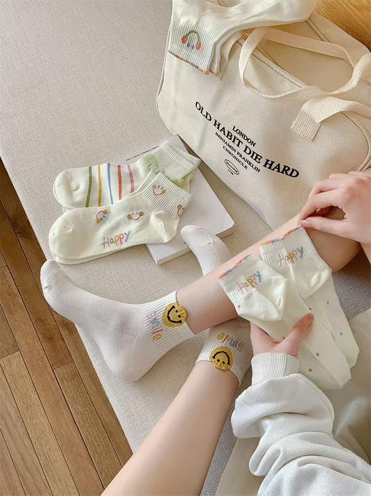 【5双29.9包邮】2025春夏女袜棉袜 smile笑脸+彩色圆点元素 韩风满风 开心每一天～ 商品图0